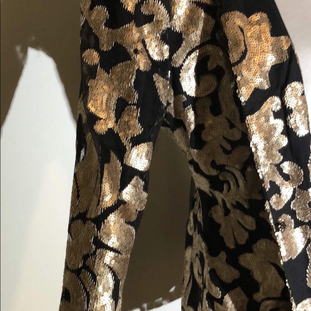 Sequin 2-piece Shorts Suit - Picture 8 of 16